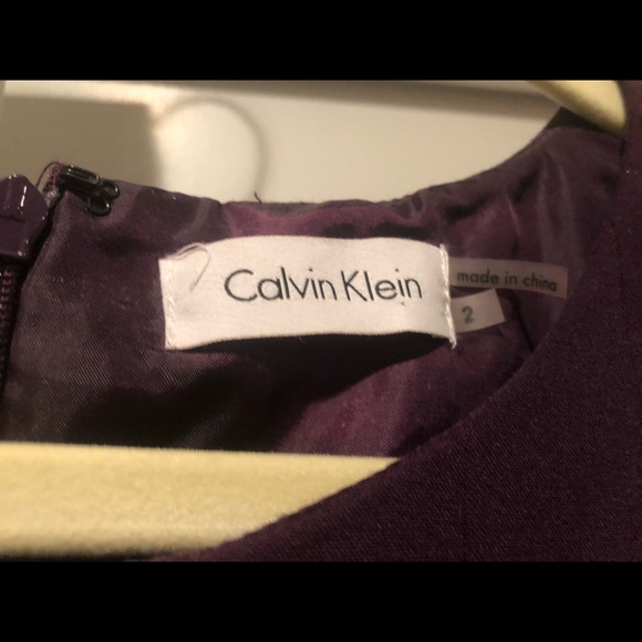 Dark purple sleeveless dress - Picture 2 of 2